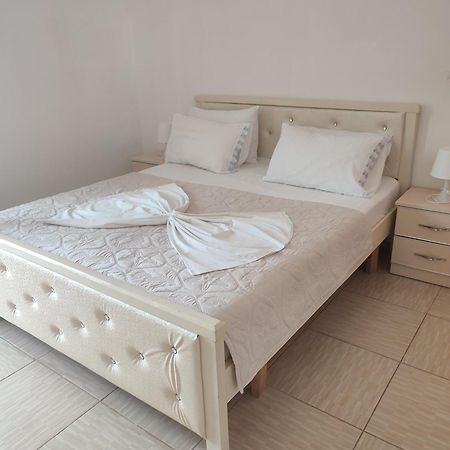 Penelope'S Rooms เดอร์มี ภายนอก รูปภาพ